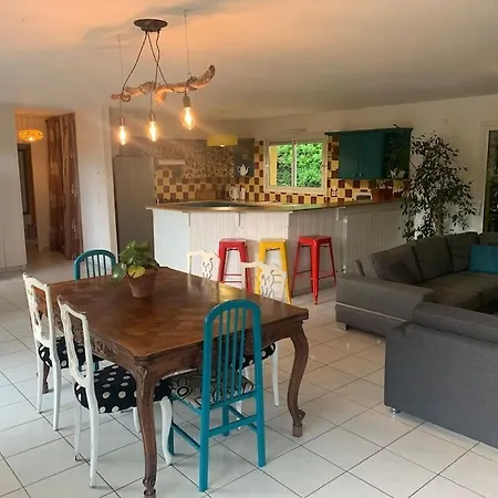 Spacious Happy House, Pool & Garden *